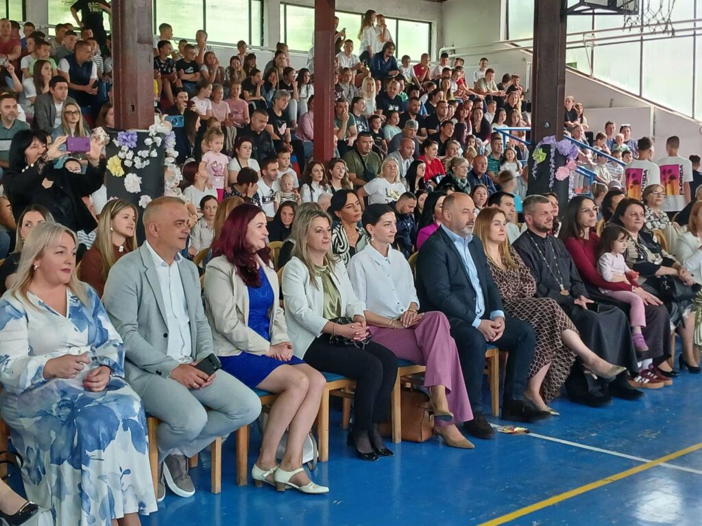 Osnovna škola „Vuk Karadžić“ u Višegradu obilježila Dan škole