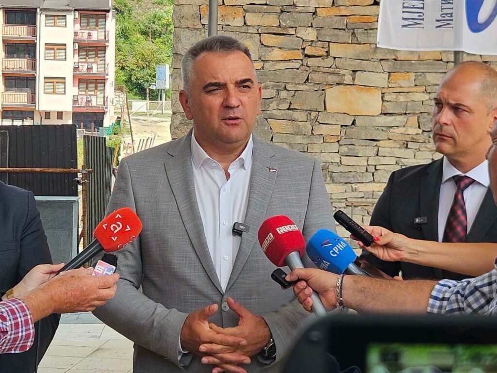 Minić: Obezbijediti sredstva za nove generatorske prekidače